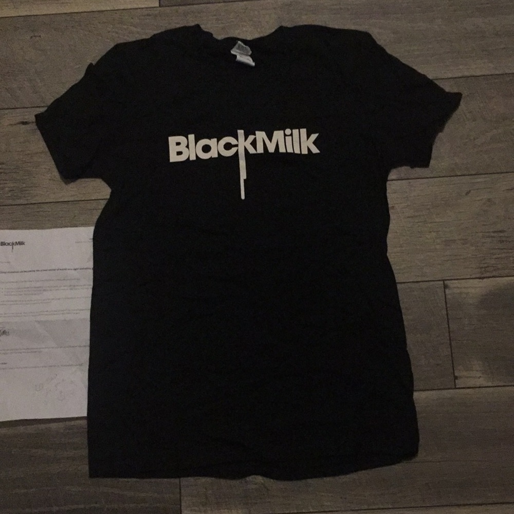 Black Milk clothing tee shirt